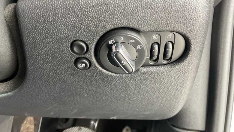 MINI Convertible 1.5 Cooper Classic Premium Plus 2dr Auto Petrol Convertible